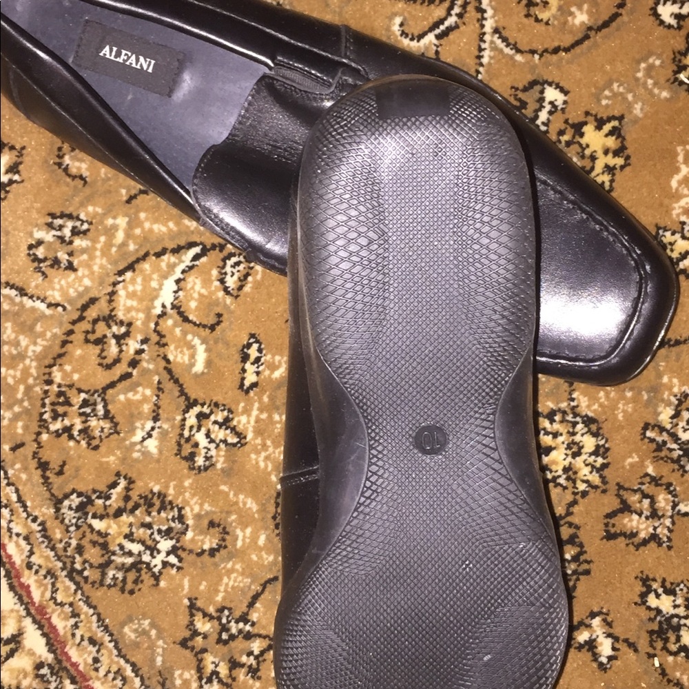 Shoes - Picture 3 of 3